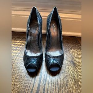 Calvin Klein navy heels - Size 7 with 4 inch heel